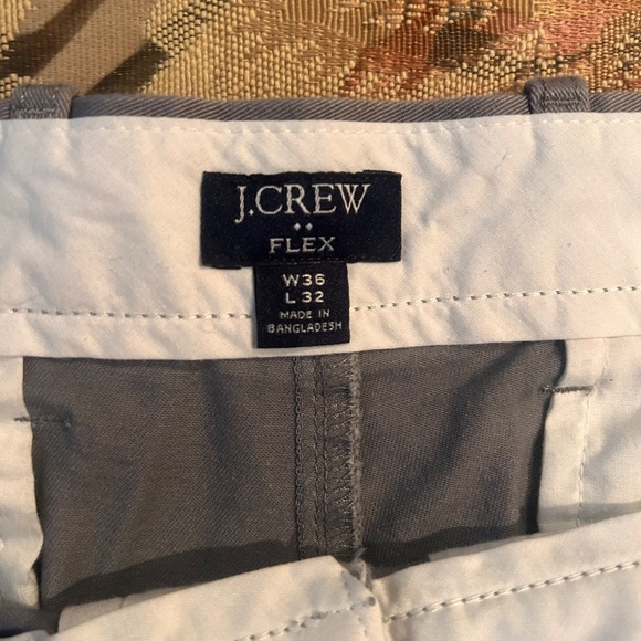 JCREW Men’s Flex Athletic Fit Grey Chinos - Picture 2 of 4